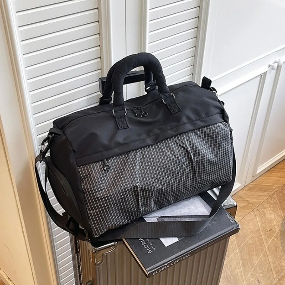 New Convenient Travel Duffle Bag Large Capacity Dry Wet Separation Hand Luggage Bag Korean Version Handheld Fitness Bag Tourism
New Convenient Travel Duffle Bag Large Capacity Dry Wet Separation Hand Luggage Bag Korean Version Handheld Fitness Bag Tourism