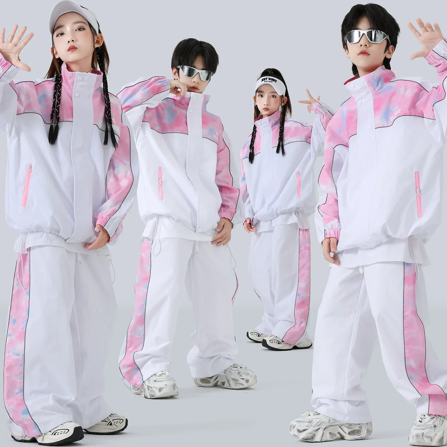 Kid Kpop Hip Hop Clothing White Pink Print Windbreaker Jacket Casual Wide Pants for Girl Boy Street Dance Costumes Set Clothes
Kid Kpop Hip Hop Clothing White Pink Print Windbreaker Jacket Casual Wide Pants for Girl Boy Street Dance Costumes Set Clothes