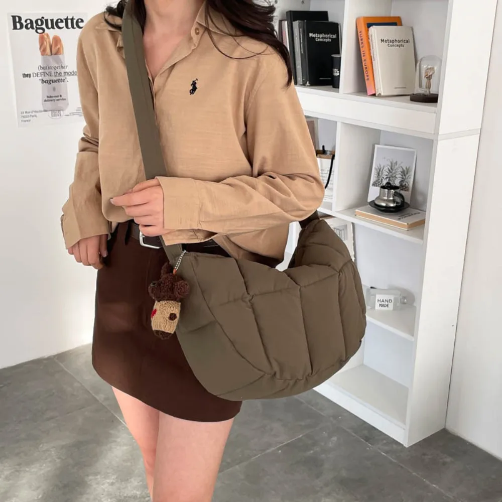 Cloud Bag Women's 2026 New Large Capacity Casual Shoulder Quilted Padded Fashion Puff Shoulder Crossbody Multifunctional
Cloud Bag Women's 2026 New Large Capacity Casual Shoulder Quilted Padded Fashion Puff Shoulder Crossbody Multifunctional