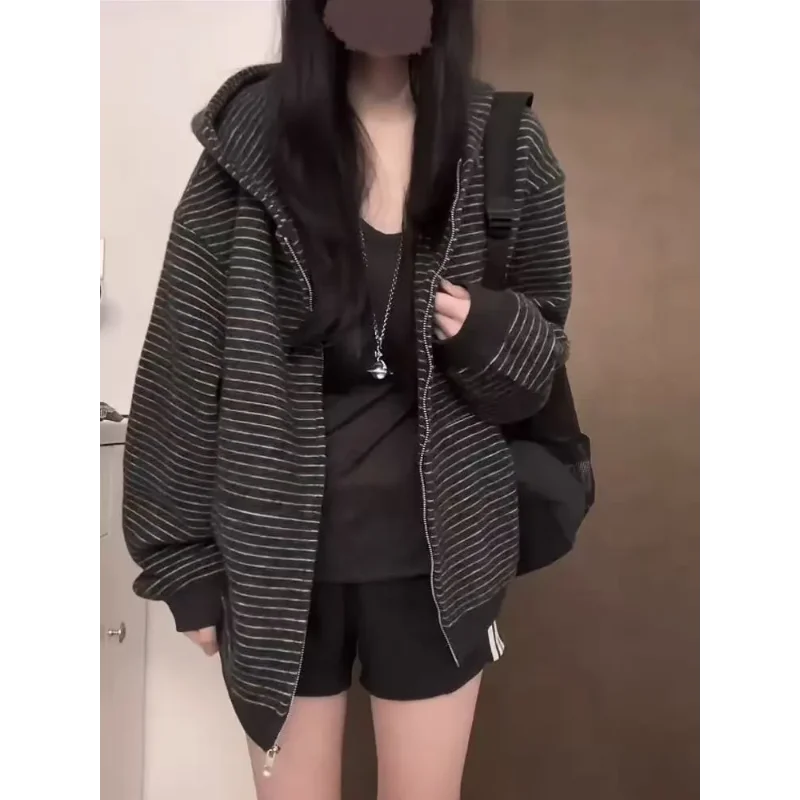 Women's American Retro Street Style Striped Hoodie Jacket Autumn Lazy Style Loose Casual Versatile Long Sleeve Top
Women's American Retro Street Style Striped Hoodie Jacket Autumn Lazy Style Loose Casual Versatile Long Sleeve Top