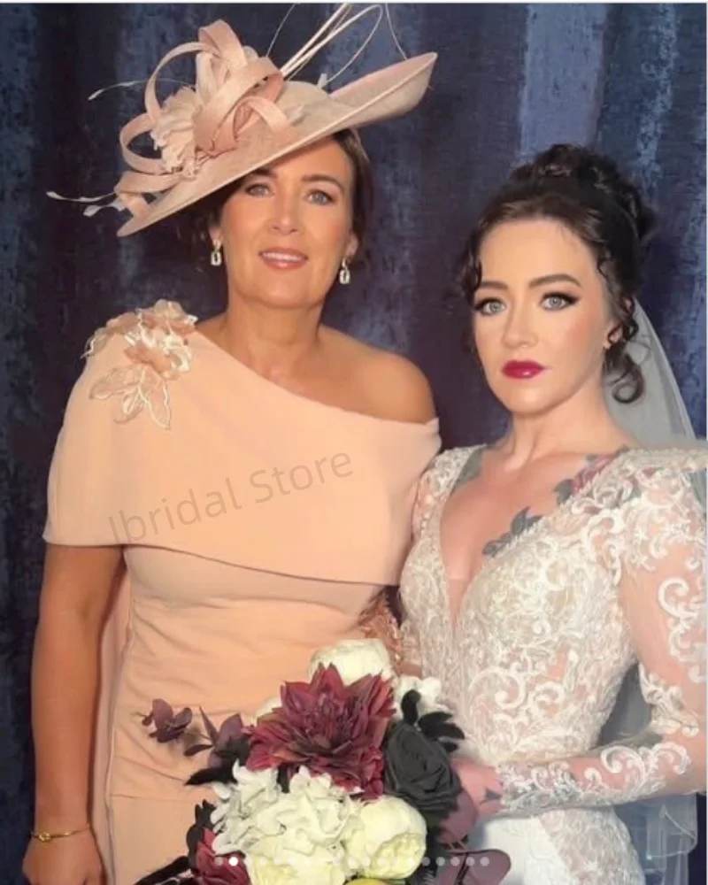 Customized Modern Style Straight Off The Shoulder Mother of The Bride Dress With Flower Bespoke Occasion Tea Length Evening Gown
Customized Modern Style Straight Off The Shoulder Mother of The Bride Dress With Flower Bespoke Occasion Tea Length Evening Gown