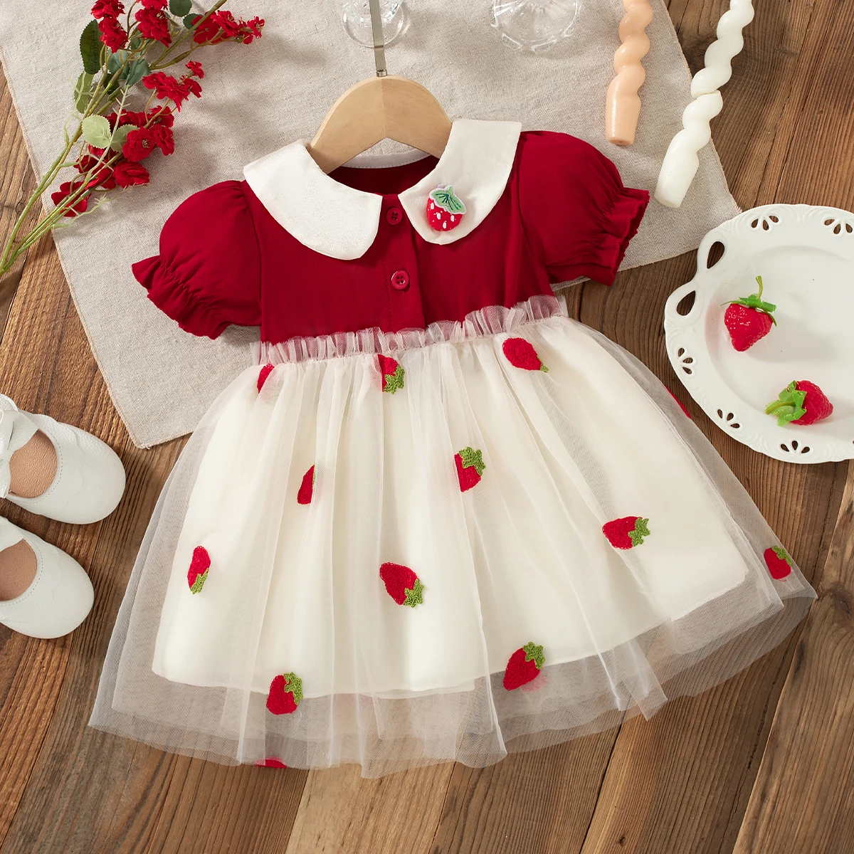 Baby Girl Princess Dress Summer New Strawberry Chiffon Children'S Clothing (9 Months -3 Years Old)
Baby Girl Princess Dress Summer New Strawberry Chiffon Children'S Clothing (9 Months -3 Years Old)
