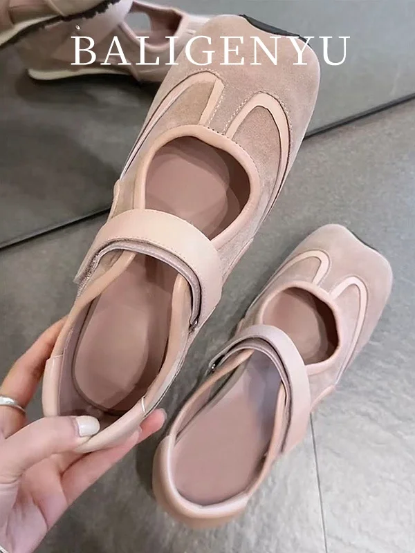 Sheepskin Version Mary Jane Shoes Women's Low Cut Slip-On Shoes with Magic Tape Hollow out Design Casual Fashion Footwear
Sheepskin Version Mary Jane Shoes Women's Low Cut Slip-On Shoes with Magic Tape Hollow out Design Casual Fashion Footwear