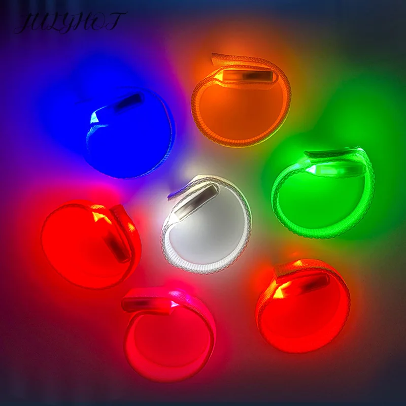 Led Light-Up Wristbands Glow-In-The-Dark Bracelets Nylon Flash Light-Up Arm Band Day Concerts
Led Light-Up Wristbands Glow-In-The-Dark Bracelets Nylon Flash Light-Up Arm Band Day Concerts