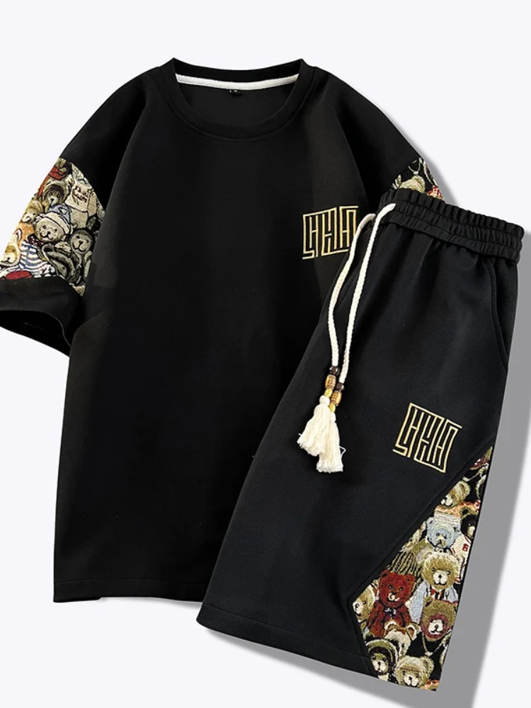 Мужской комплект спортивной одежды ort Sve: футболка и шорты, лето 2024, новинка, с вышивкой медведя, в стиле пэчворк, плотный, повседневный, молодежный, модный
Мужской комплект спортивной одежды ort Sve: футболка и шорты, лето 2024, новинка, с вышивкой медведя, в стиле пэчворк, плотный, повседневный, молодежный, модный