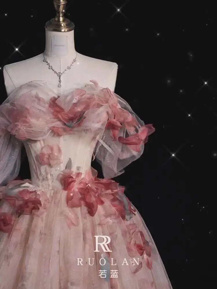 Off-Shoulder Light Wedding Dress 2025 New Fairy Style Going Out Dress Main Adult Ceremony Wedding Super Fairy Dress Skirt
Off-Shoulder Light Wedding Dress 2025 New Fairy Style Going Out Dress Main Adult Ceremony Wedding Super Fairy Dress Skirt