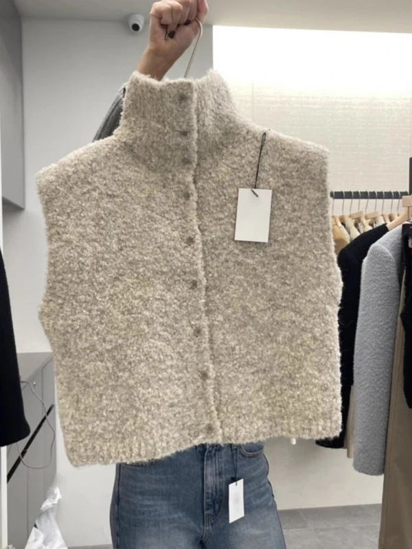 Ladies Casual Knitted High Collar Vest Single Button Autumn Winter Fashion Versatile Leisure Style Polyester Blend Short Length
Ladies Casual Knitted High Collar Vest Single Button Autumn Winter Fashion Versatile Leisure Style Polyester Blend Short Length