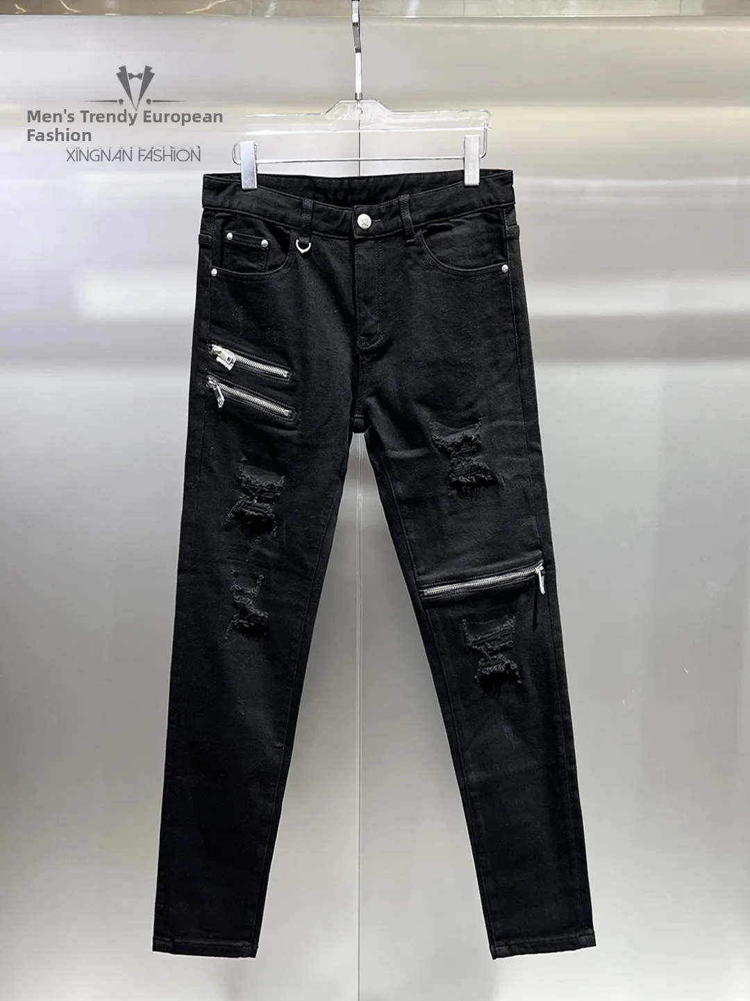 Men's Slim Fit Jeans Zipper Decorated Hole High Street Faion Versatile Winter Straight Leg Casual Blue Denim Pants
Men's Slim Fit Jeans Zipper Decorated Hole High Street Faion Versatile Winter Straight Leg Casual Blue Denim Pants