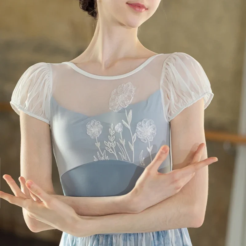 short sleeves embroidered mash V back ballet dance leotard gymnastics jumpsuit women yoga clothes girls practice ballet leotard
short sleeves embroidered mash V back ballet dance leotard gymnastics jumpsuit women yoga clothes girls practice ballet leotard