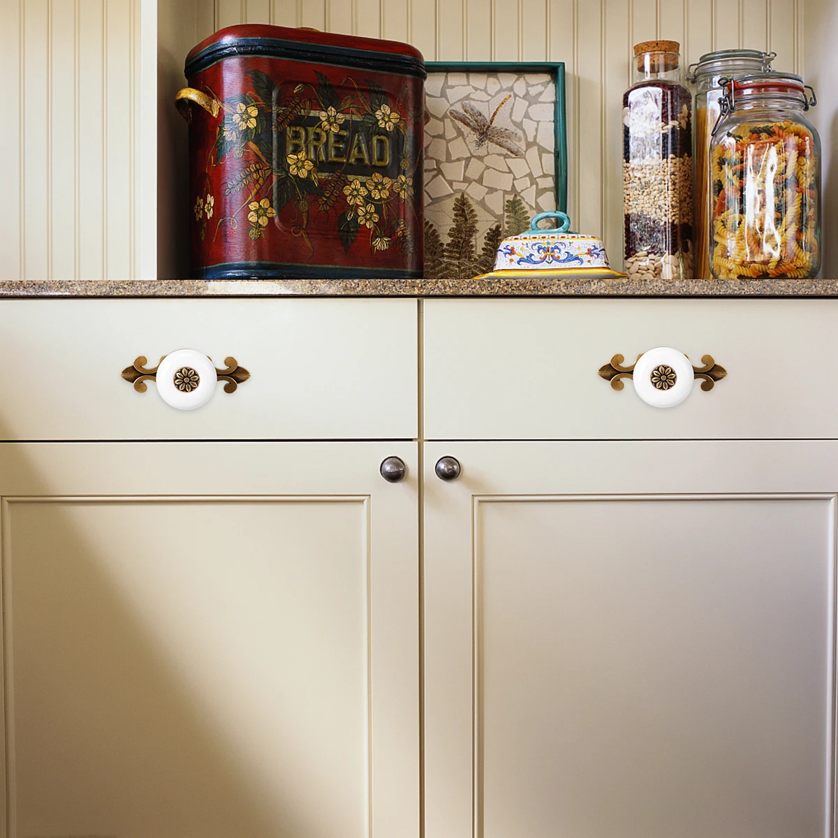 2 Pcs Wardrobe Pull Vintage Bronze Knobs Drawer Dresser Pulls Handles Decorative Chest of Drawers
2 Pcs Wardrobe Pull Vintage Bronze Knobs Drawer Dresser Pulls Handles Decorative Chest of Drawers