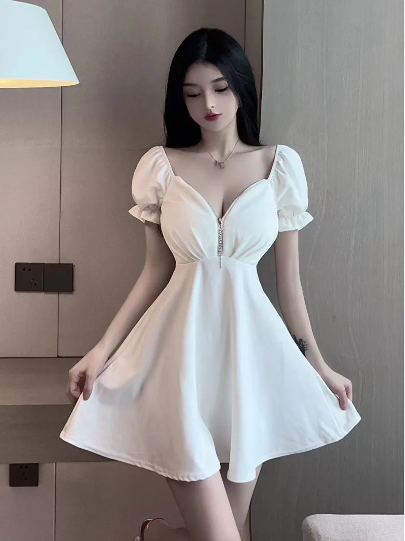 2023 Summer New Women's Light Mature Sexy Deep V Zipper Puff Short Sleeve fashion A-line Waist retraction Solid Color Dress GPUQ
2023 Summer New Women's Light Mature Sexy Deep V Zipper Puff Short Sleeve fashion A-line Waist retraction Solid Color Dress GPUQ