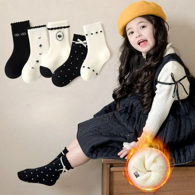 5-Pair Pack of Winter Thickened Terry Cloth Girls' Mid-Calf Cotton Socks - Bone-Free Towel Socks for Kids
5-Pair Pack of Winter Thickened Terry Cloth Girls' Mid-Calf Cotton Socks - Bone-Free Towel Socks for Kids