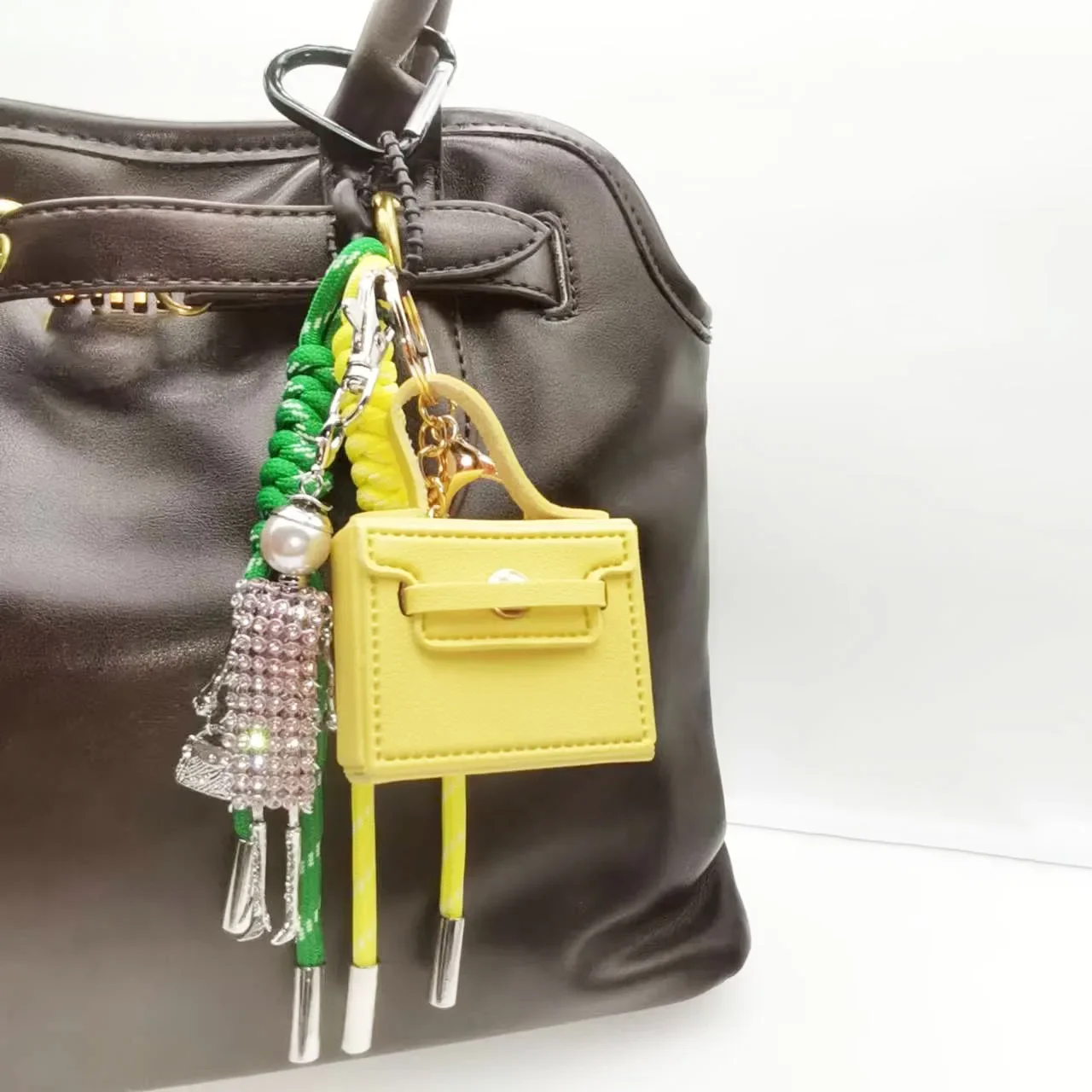 Ita сумка аксессуары сумка подвески кукла кулон для longchamp сумка женская сумка кошелек брелок мужской рюкзак украшение цепочка
Ita сумка аксессуары сумка подвески кукла кулон для longchamp сумка женская сумка кошелек брелок мужской рюкзак украшение цепочка