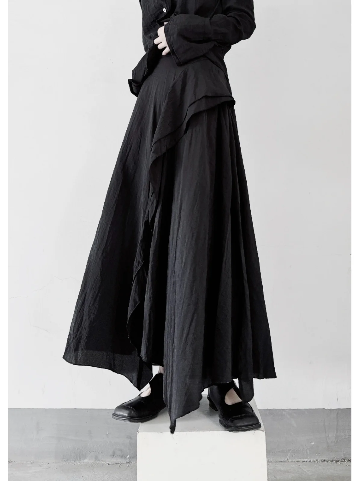 Irregular Hem Maxi Skirt Women's mid Waist Design Sense Dark Color Block Leaf Large Swing Skirt with Polyester Co...
Irregular Hem Maxi Skirt Women's mid Waist Design Sense Dark Color Block Leaf Large Swing Skirt with Polyester Co...