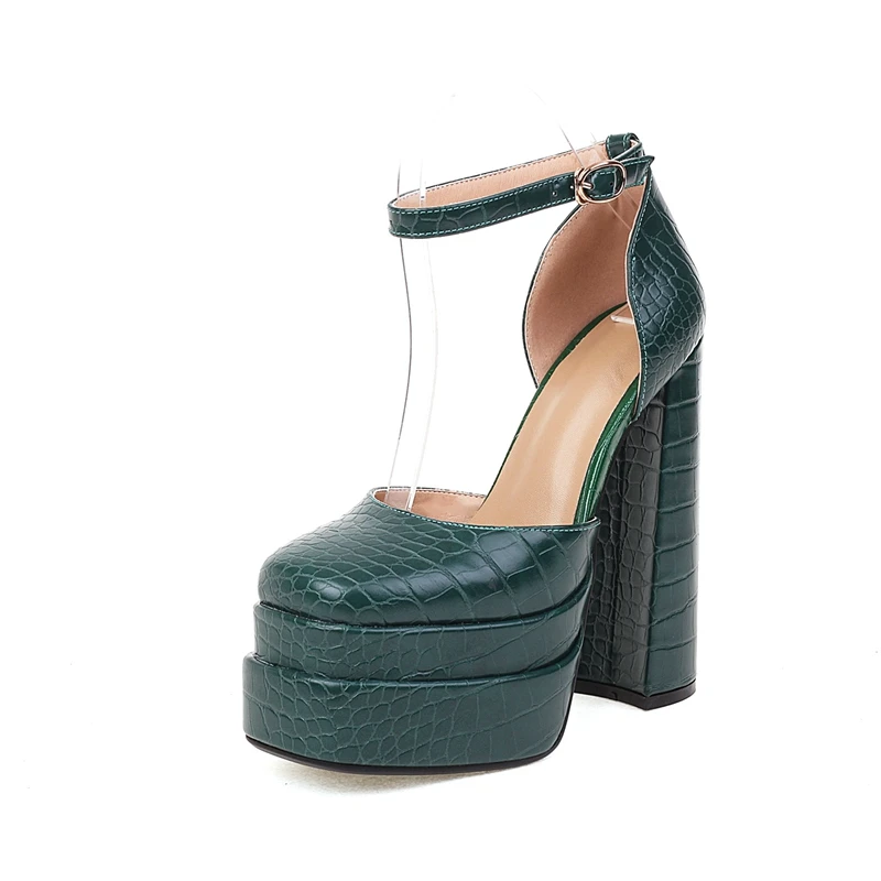 Women's New Nightclub Square Headed Thick Sole Waterproof Platform Buckle Leather Large Heel Hollow Headed Sandals
Women's New Nightclub Square Headed Thick Sole Waterproof Platform Buckle Leather Large Heel Hollow Headed Sandals