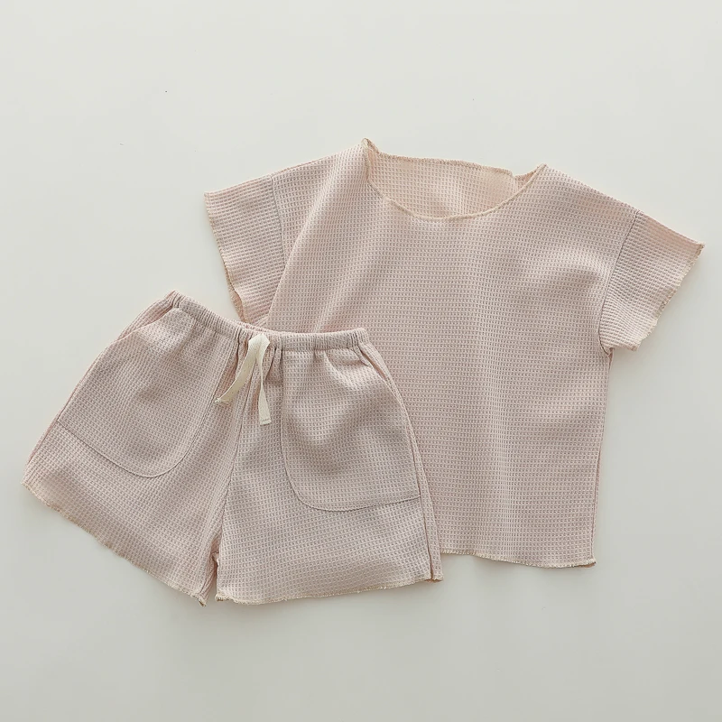 Simple and loose-fitting waffle pure-color short-sleeved suit for infants and young children in summer
Simple and loose-fitting waffle pure-color short-sleeved suit for infants and young children in summer