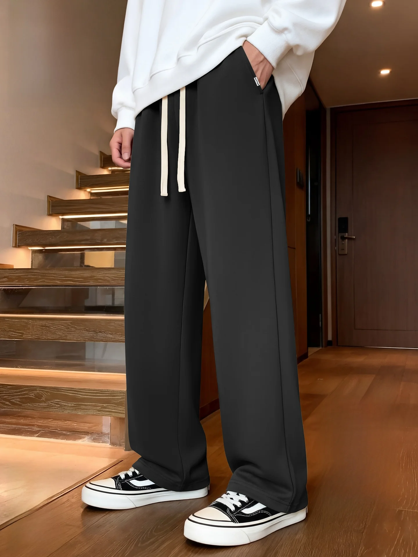 Мужские спортивные брюки прямого кроя на флисовой подкладке, утепленные, зимние, черные, свободного кроя, повседневные, из смесового полиэстера и хлопка
Мужские спортивные брюки прямого кроя на флисовой подкладке, утепленные, зимние, черные, свободного кроя, повседневные, из смесового полиэстера и хлопка