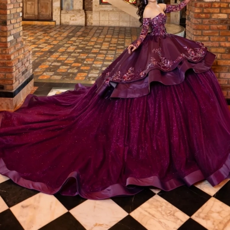 Customized Luxury Purple Quinceanera Dresses With Detachable Long Sleeve Applique Tiered Ball Prom Party Dress Pageant Wedding
Customized Luxury Purple Quinceanera Dresses With Detachable Long Sleeve Applique Tiered Ball Prom Party Dress Pageant Wedding