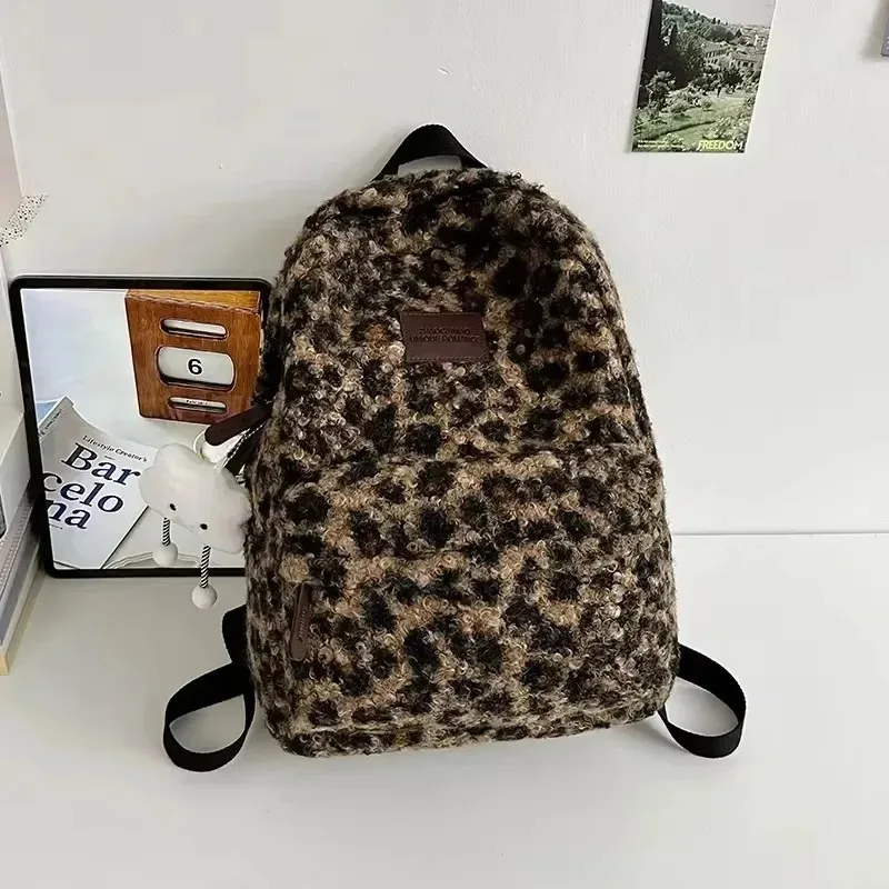 Leopard Nylon Fashion Backpacks Zipper Interior Compartment Women's Bags on Sale 2025 High Quality Commuting Women's Handbags
Leopard Nylon Fashion Backpacks Zipper Interior Compartment Women's Bags on Sale 2025 High Quality Commuting Women's Handbags