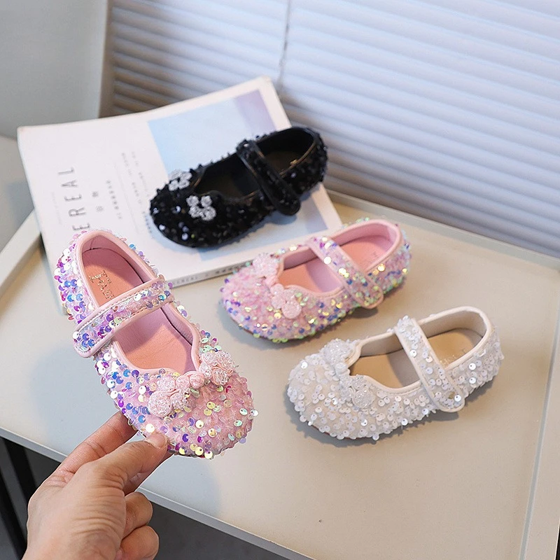 Girls' Fashionable Shiny Sequin Princess PU Leather Shoes Sweet Cute Korean Style Versatile Soft Sole Non-slip Girls Dance Shoes
Girls' Fashionable Shiny Sequin Princess PU Leather Shoes Sweet Cute Korean Style Versatile Soft Sole Non-slip Girls Dance Shoes