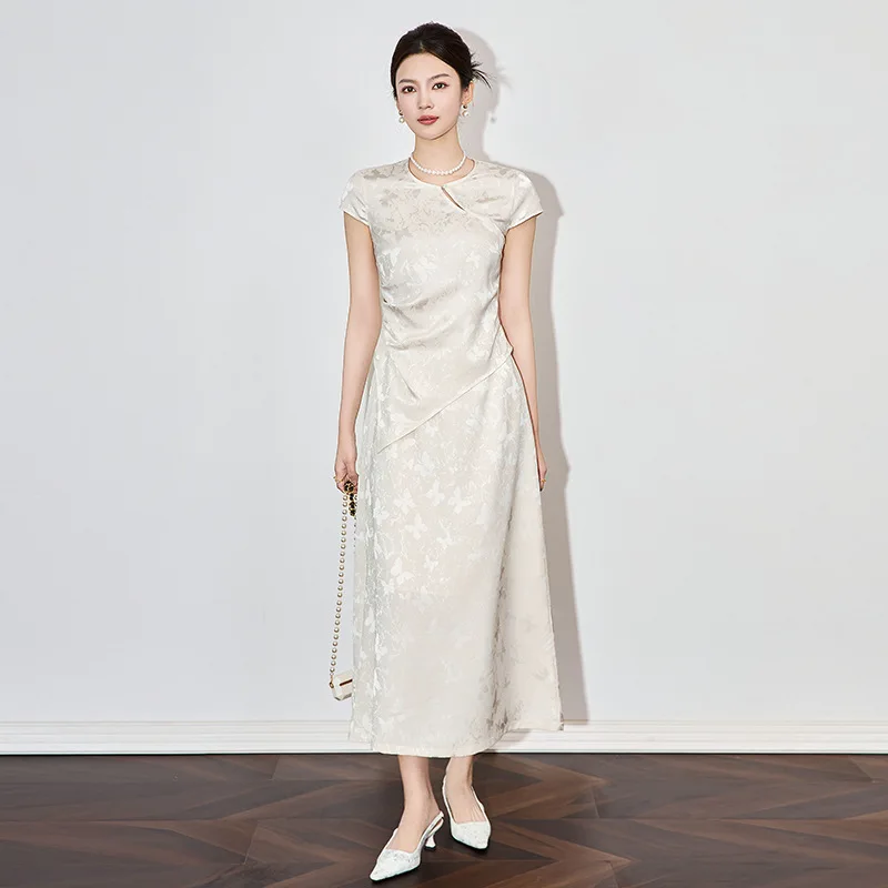 Cool Cheongsam New Chinese Style Elegant and High-end Relief Jacquard Women's Skirt Two-piece Set, Summer Retro 2025 Dress Sets
Cool Cheongsam New Chinese Style Elegant and High-end Relief Jacquard Women's Skirt Two-piece Set, Summer Retro 2025 Dress Sets