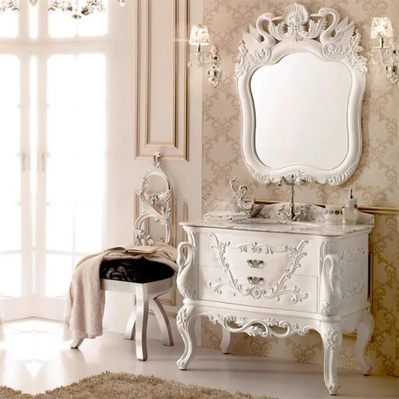 Тумба для ванной комнаты с антикварной мраморной раковиной
Тумба для ванной комнаты с антикварной мраморной раковиной