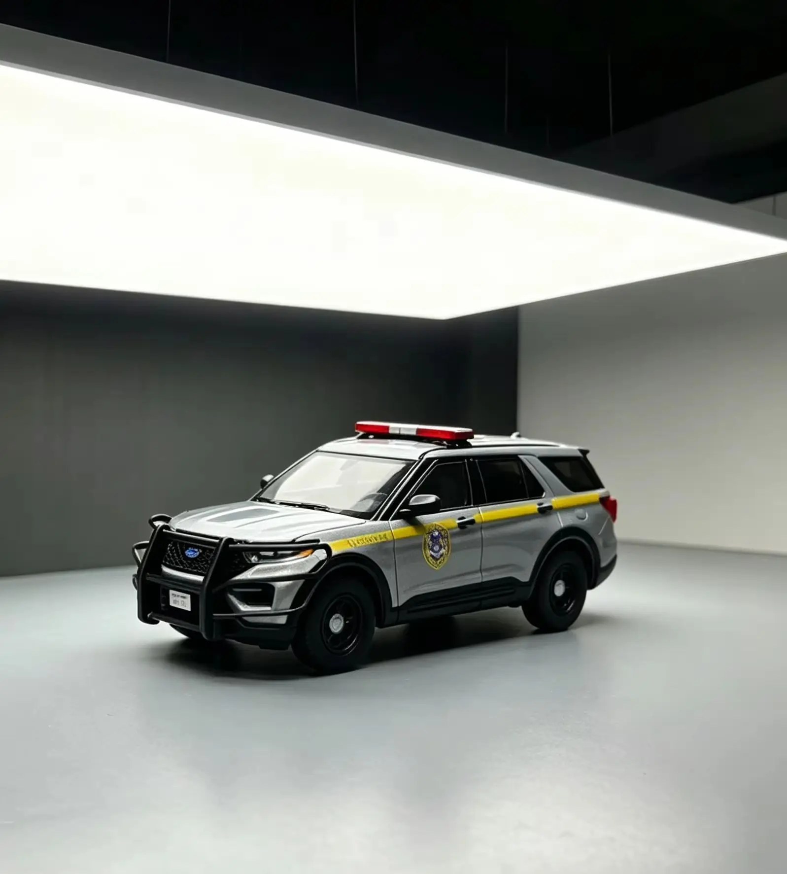 596 1:64 Scale Ford Explorer NYPD Police Paint Diecast Car Model 596-133 Clear Coat
596 1:64 Scale Ford Explorer NYPD Police Paint Diecast Car Model 596-133 Clear Coat