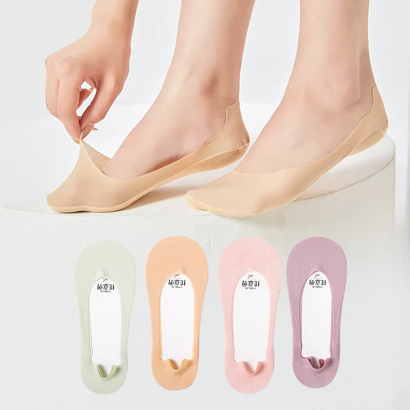 5 Pairs Summer Ladies Ice Silk Boat Solid Color Shallow Mouth Any Cut Invisible Socks Thin Silicone Non-slip Non-marking Socks
5 Pairs Summer Ladies Ice Silk Boat Solid Color Shallow Mouth Any Cut Invisible Socks Thin Silicone Non-slip Non-marking Socks