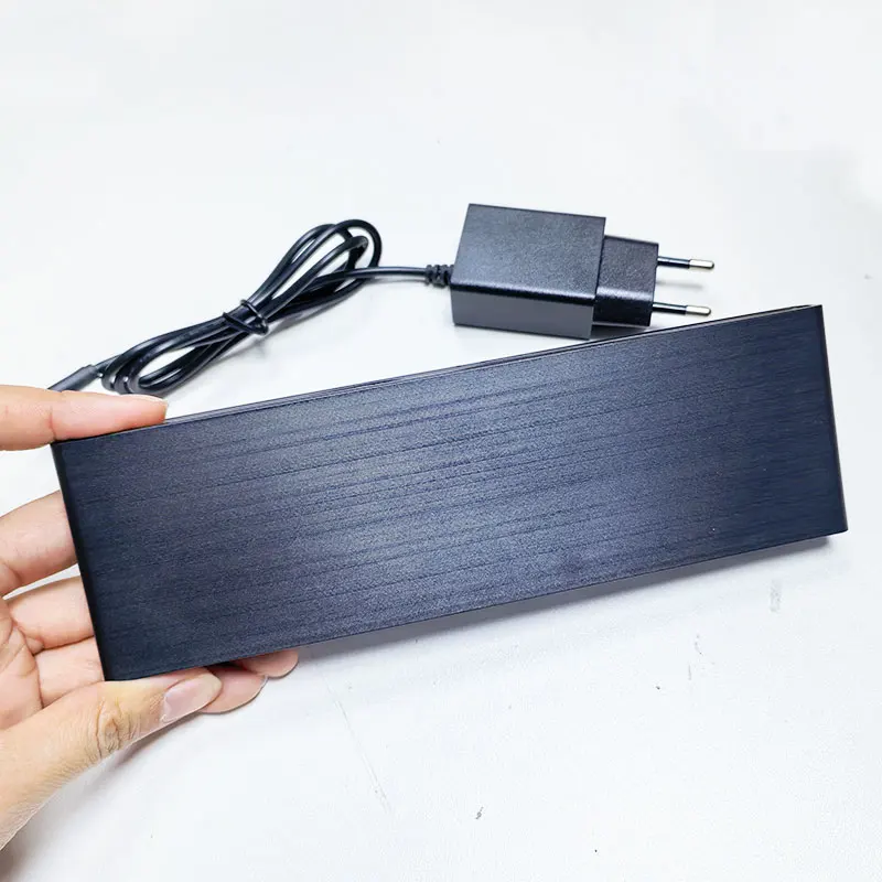 4K@30Hz HDMI-compatible 1 in 8 out 8 Port Splitter Video Distributor Converter 1x8 HDCP1.4 for PC Loptop PS4 DVD Projector TV
4K@30Hz HDMI-compatible 1 in 8 out 8 Port Splitter Video Distributor Converter 1x8 HDCP1.4 for PC Loptop PS4 DVD Projector TV