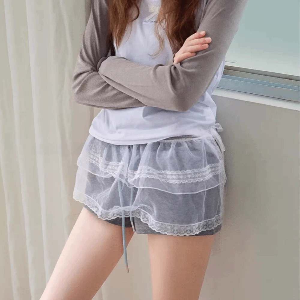 Модная мини-юбка из кружевной сетки с высокой талией, эластичная плиссированная юбка с декоративным джинсовым подолом и оборками, короткая юбка-шорты
Модная мини-юбка из кружевной сетки с высокой талией, эластичная плиссированная юбка с декоративным джинсовым подолом и оборками, короткая юбка-шорты