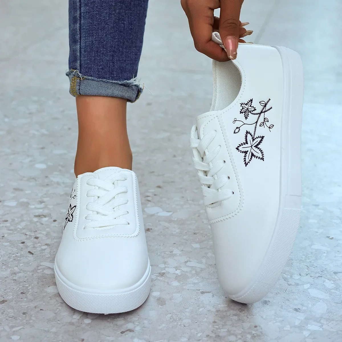 2025 новая модная женская популярная обувь, летние легкие дышащие повседневные кроссовки, спортивная обувь на подошве
2025 новая модная женская популярная обувь, летние легкие дышащие повседневные кроссовки, спортивная обувь на подошве