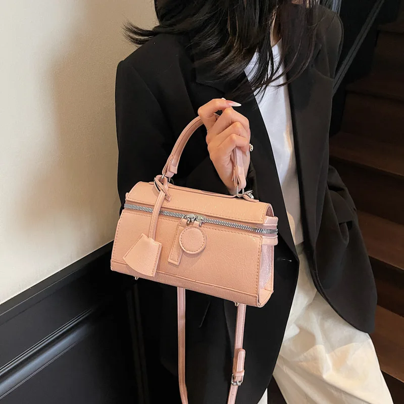 Fashion TrendWomen's Portable Messenger Bag. This Versatile Small Square Bag with a High - end Keychain Pendant is a Must - have
Fashion TrendWomen's Portable Messenger Bag. This Versatile Small Square Bag with a High - end Keychain Pendant is a Must - have