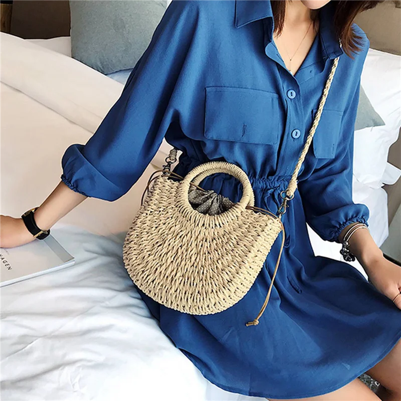 ABRT-2X Straw Woven Bag Handmade Rattan Woven Vintage Retro Straw Rope Knitted Women Crossbody Handbag With Ring Beige
ABRT-2X Straw Woven Bag Handmade Rattan Woven Vintage Retro Straw Rope Knitted Women Crossbody Handbag With Ring Beige