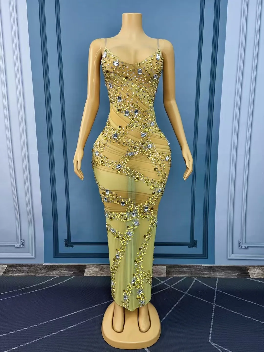 Women Gold Diamonds Spandex Elastic Shinny Bodycon Long Glitter Birthday Celebrity Evening Party Gowns One Piece Gala Dress
Women Gold Diamonds Spandex Elastic Shinny Bodycon Long Glitter Birthday Celebrity Evening Party Gowns One Piece Gala Dress