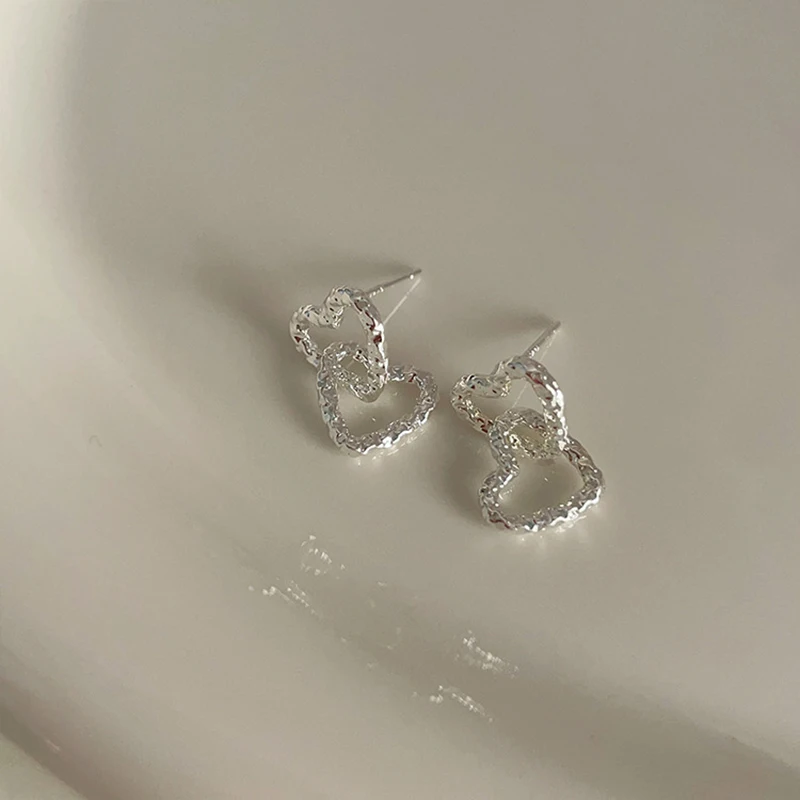 New 925 Sterling Silver Heart-shaped Earrings Personality Charm Small Women Earrings Birthday Gift for Friends Fine Jewelry
New 925 Sterling Silver Heart-shaped Earrings Personality Charm Small Women Earrings Birthday Gift for Friends Fine Jewelry