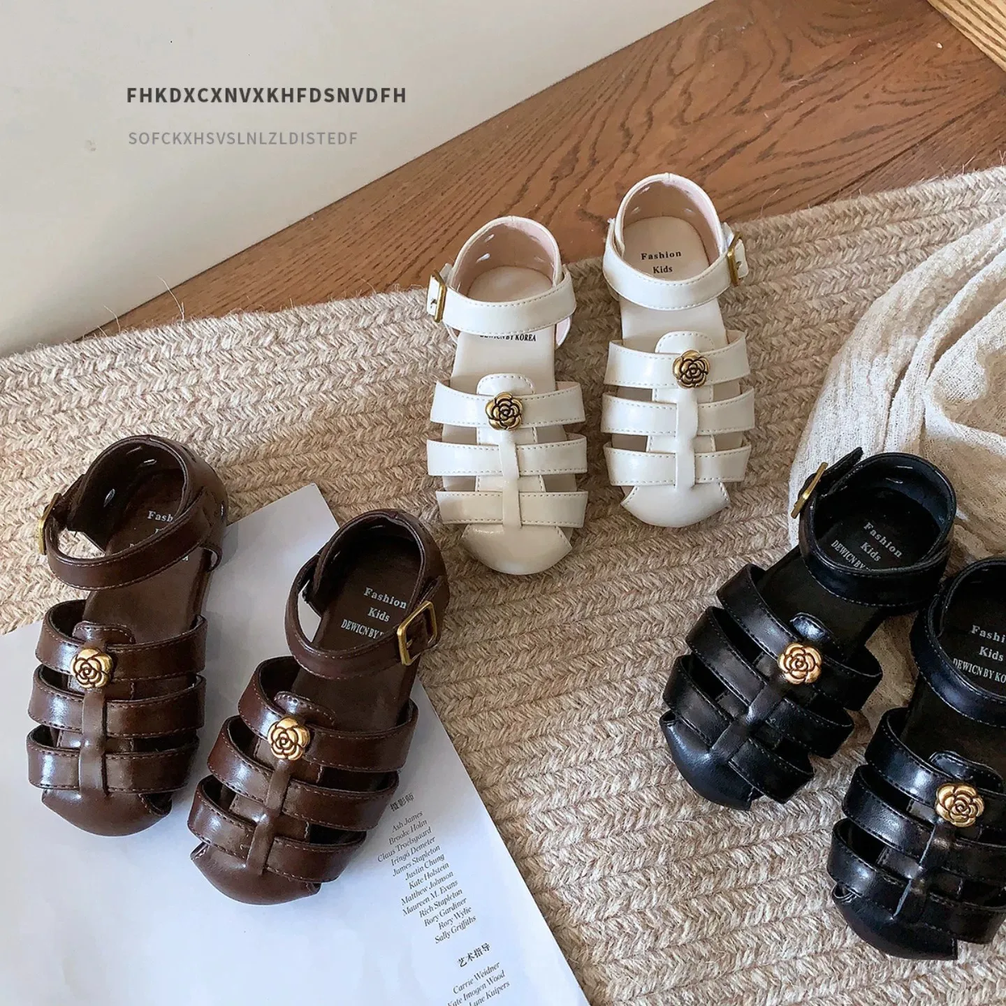Kids'Casual Sandals PU Leather Summer Fashion Flower Outdoor Breathable Shoes For Girls Anti-slip White Black Size 23-36
Kids'Casual Sandals PU Leather Summer Fashion Flower Outdoor Breathable Shoes For Girls Anti-slip White Black Size 23-36