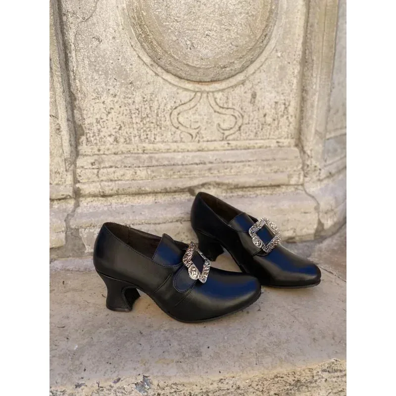 Vintage18th Medieval Renaissance Cosplay Gothic Shoes Marie Antoinette High Heels Women's Fancy Shoes Halloween Party
Vintage18th Medieval Renaissance Cosplay Gothic Shoes Marie Antoinette High Heels Women's Fancy Shoes Halloween Party