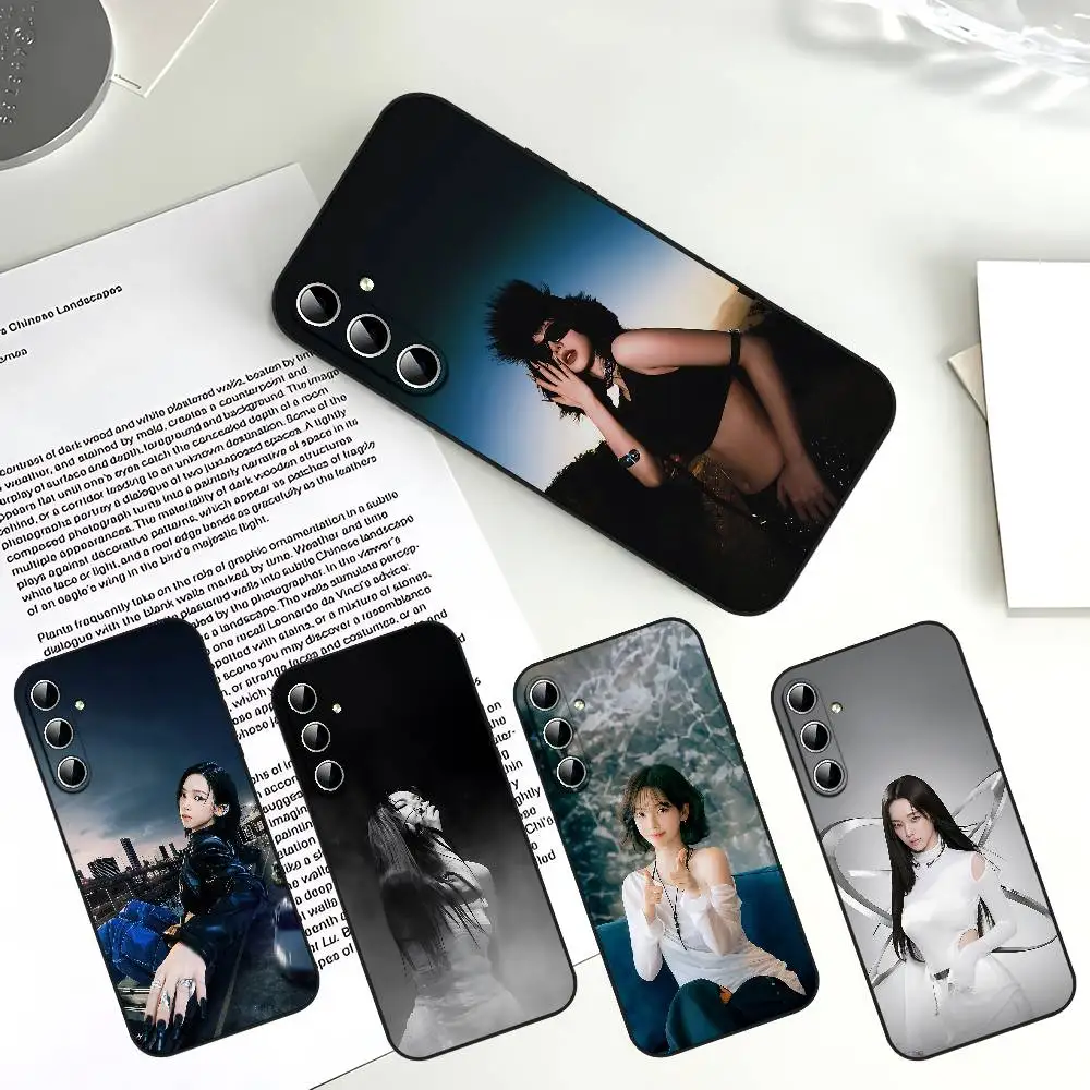 Singer K-Karinas Phone Case For Samsung S24, S25 22,30,Note20,Lite,Ultra,5G,Plus,FE Black Cover
Singer K-Karinas Phone Case For Samsung S24, S25 22,30,Note20,Lite,Ultra,5G,Plus,FE Black Cover
