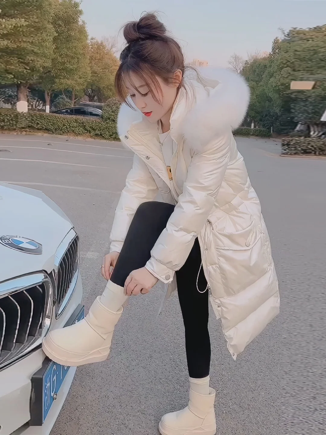 White Du down Jaet Women's Mid-Length Cact 2025 New Winter High-End Sensation Beautiful White Du Feather Coat
White Du down Jaet Women's Mid-Length Cact 2025 New Winter High-End Sensation Beautiful White Du Feather Coat