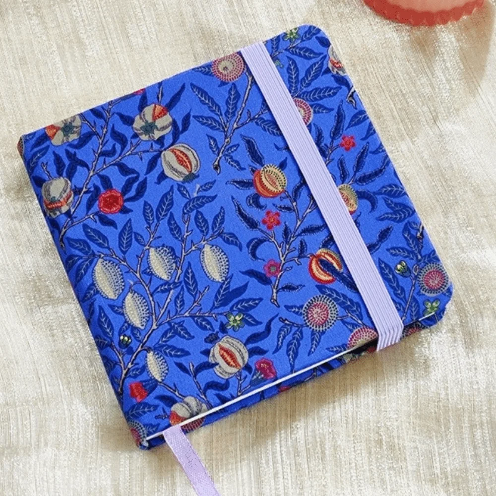 Premium Quality 100% Cotton Watercolor Paper Book Square Shape 300g Art Drawing Paper 12cmx12cm Sketchbook Sketching
Premium Quality 100% Cotton Watercolor Paper Book Square Shape 300g Art Drawing Paper 12cmx12cm Sketchbook Sketching
