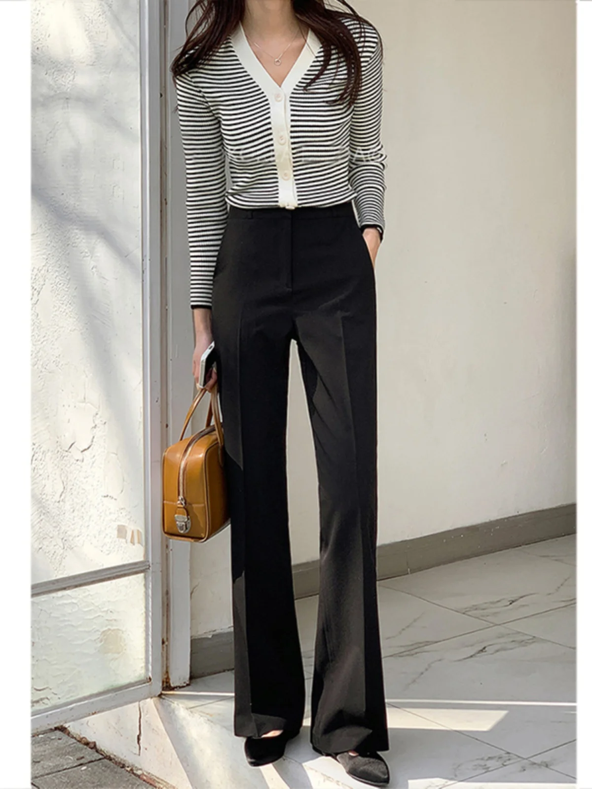 High Waist Draped Work Trousers Women's Spring Summer Straight Leg Pants Flared Pants Commute Style Polyester Fiber Zipper Cl...
High Waist Draped Work Trousers Women's Spring Summer Straight Leg Pants Flared Pants Commute Style Polyester Fiber Zipper Cl...