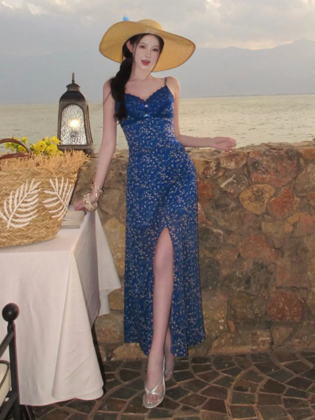 Retro Unique Beautiful Floral Print Split Long Dress Summer Vacation Style Midi Dress Women's Cotton Gown V Neck Sleeveless
Retro Unique Beautiful Floral Print Split Long Dress Summer Vacation Style Midi Dress Women's Cotton Gown V Neck Sleeveless