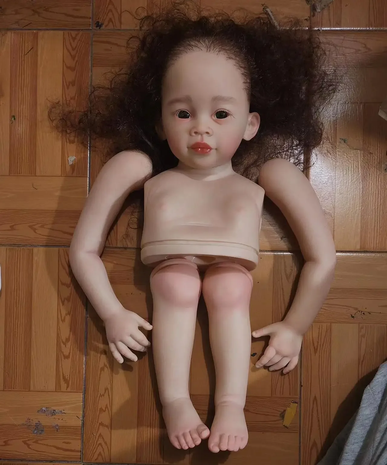 DLS Customized Limited Supply 28 inch Reborn Baby Doll Meili With Hand-Rooted Curly Shotr Hair Girl Version DIY Part
DLS Customized Limited Supply 28 inch Reborn Baby Doll Meili With Hand-Rooted Curly Shotr Hair Girl Version DIY Part