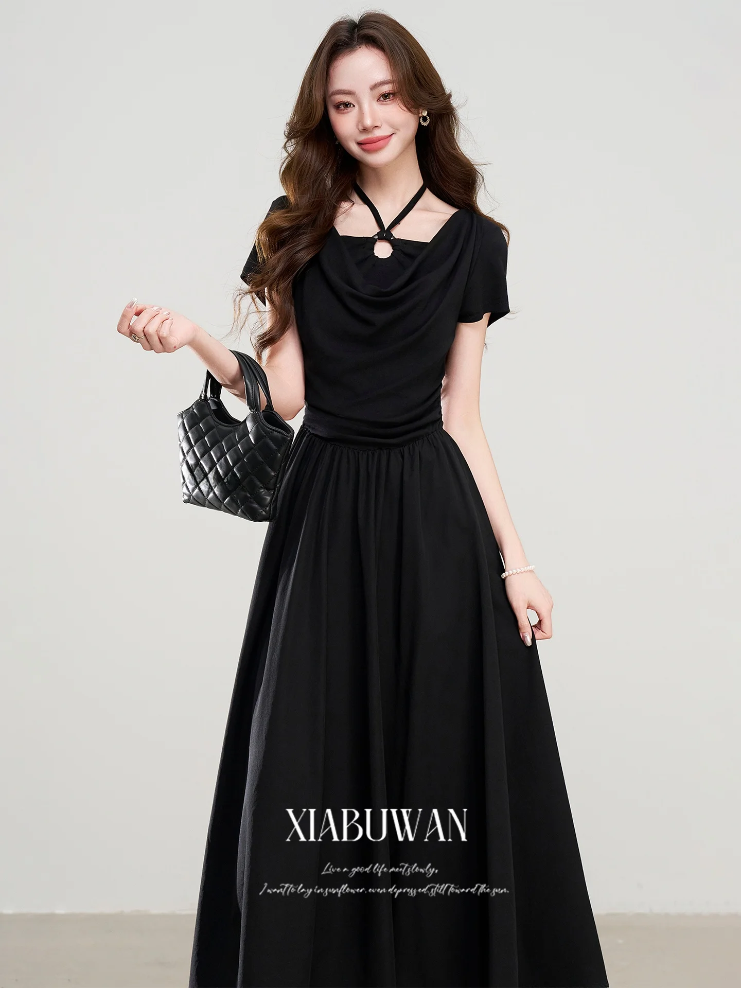 Summer Vintage Hepburn Style Women's Dress Neck Hanging Waist Cinching A-Line Black Dress French Style High Waist Short Sleeve
Summer Vintage Hepburn Style Women's Dress Neck Hanging Waist Cinching A-Line Black Dress French Style High Waist Short Sleeve