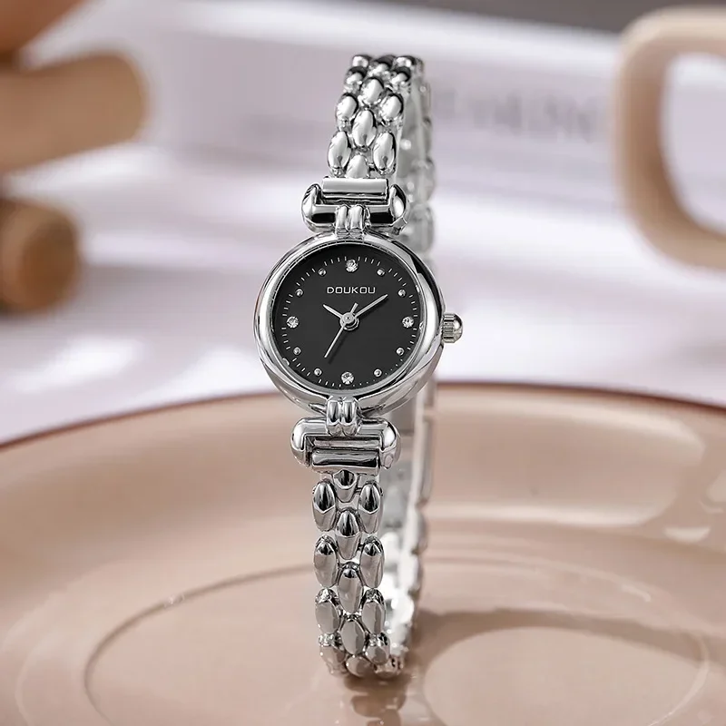 Brand Women Watch Luxury Small Dial Gold Watch Fashion Bracelet Quartz Wristwatches Dropshipping Clock Gift Relojes Para Mujer
Brand Women Watch Luxury Small Dial Gold Watch Fashion Bracelet Quartz Wristwatches Dropshipping Clock Gift Relojes Para Mujer