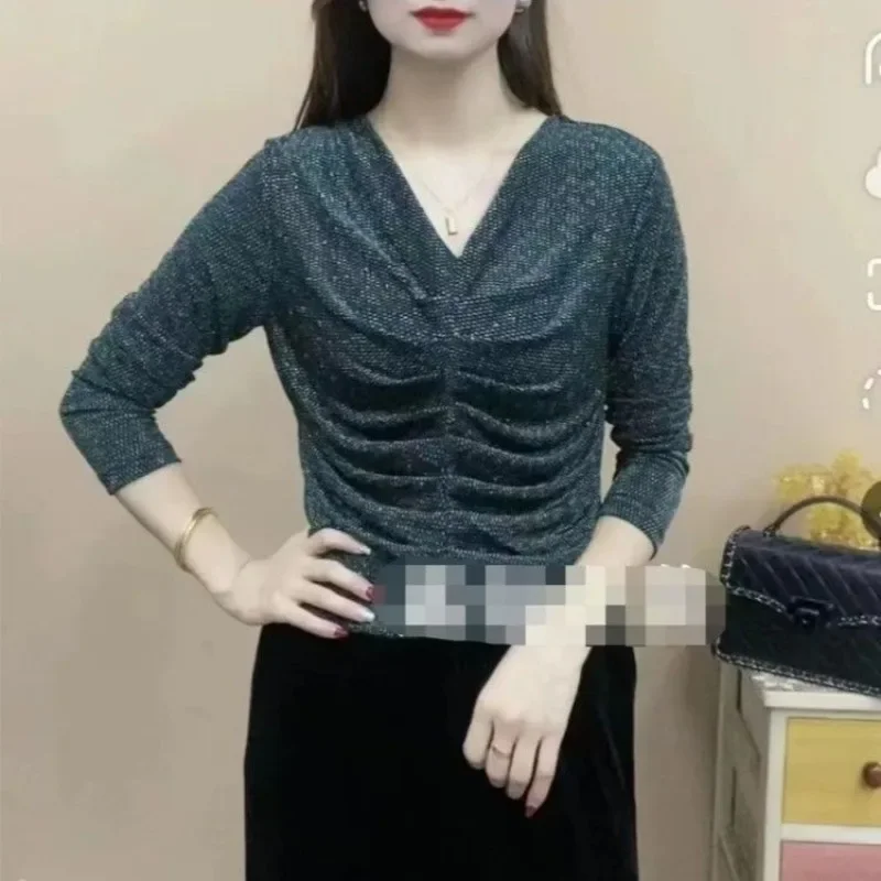 Spring Autumn Women's Clothing Slim Folds V-Neck T-shirt Fashion All-match Solid Color Long Sleeve Bright Silk Tops for Female
Spring Autumn Women's Clothing Slim Folds V-Neck T-shirt Fashion All-match Solid Color Long Sleeve Bright Silk Tops for Female