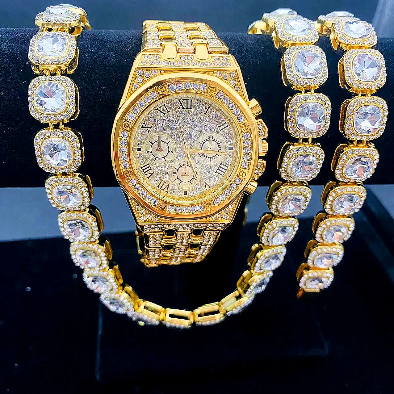 Iced Out Watch + Bracelet + Necklaces for Men Fashion Gold Luxury Watch Diamond Cubana Chains Bling Jewelry Set for Men Watches
Iced Out Watch + Bracelet + Necklaces for Men Fashion Gold Luxury Watch Diamond Cubana Chains Bling Jewelry Set for Men Watches