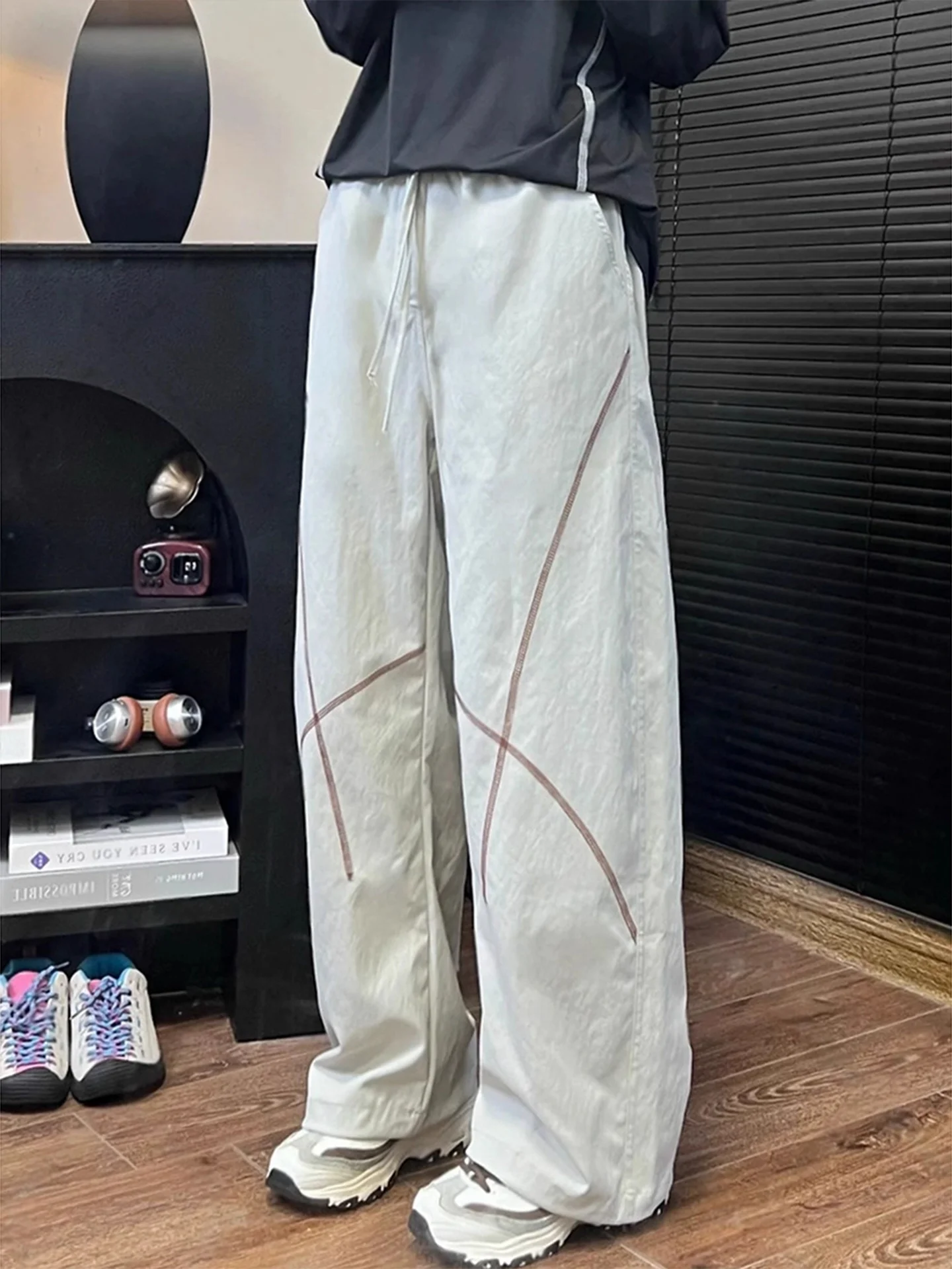 Мужские осенние брюки Color Blo Outdoor Mountain Series с высокой талией, прямым кроем и широкими штанинами, очень удобные, дышащие, повседневные
Мужские осенние брюки Color Blo Outdoor Mountain Series с высокой талией, прямым кроем и широкими штанинами, очень удобные, дышащие, повседневные