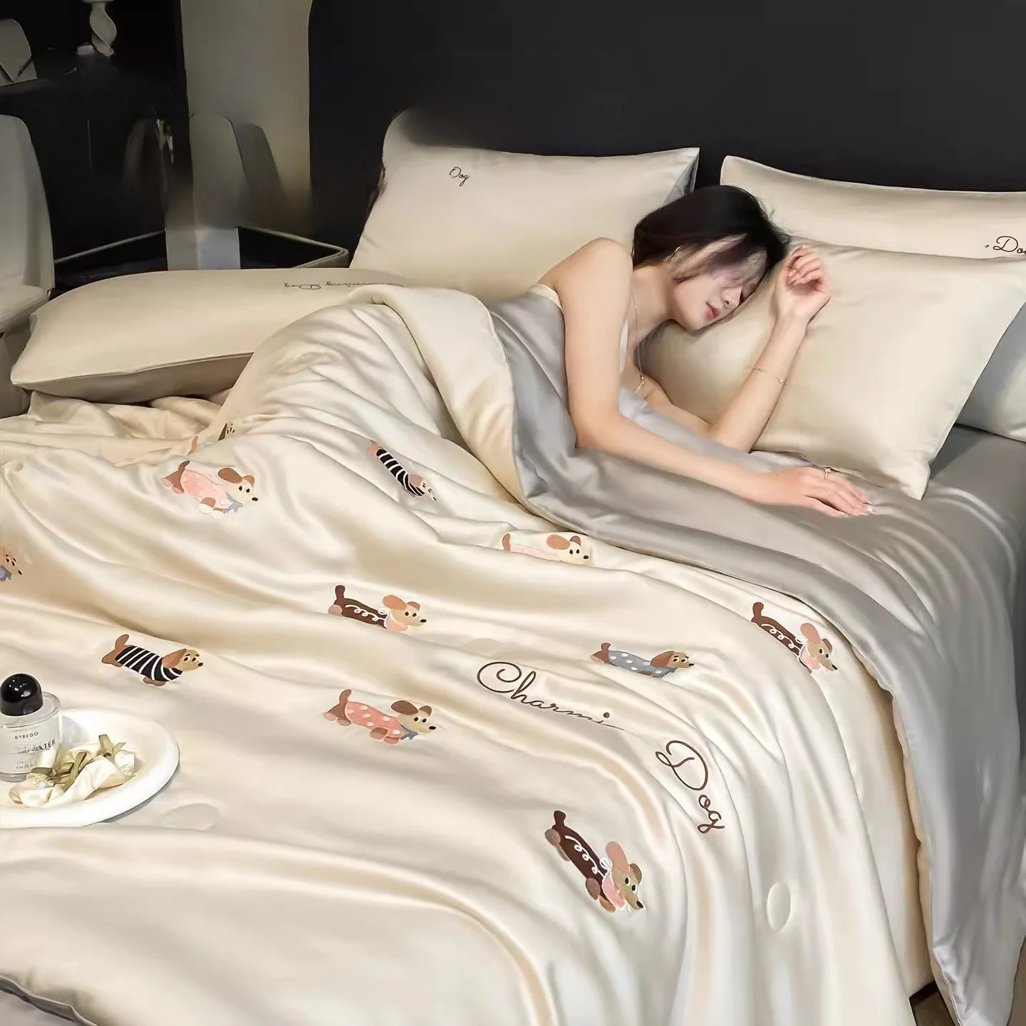 Machine Washable Ice Silk Mattress Cover Four-Piece Set for Students Home Bedroom Soft Pad Quilt Cool Summer Comforter Set
Machine Washable Ice Silk Mattress Cover Four-Piece Set for Students Home Bedroom Soft Pad Quilt Cool Summer Comforter Set