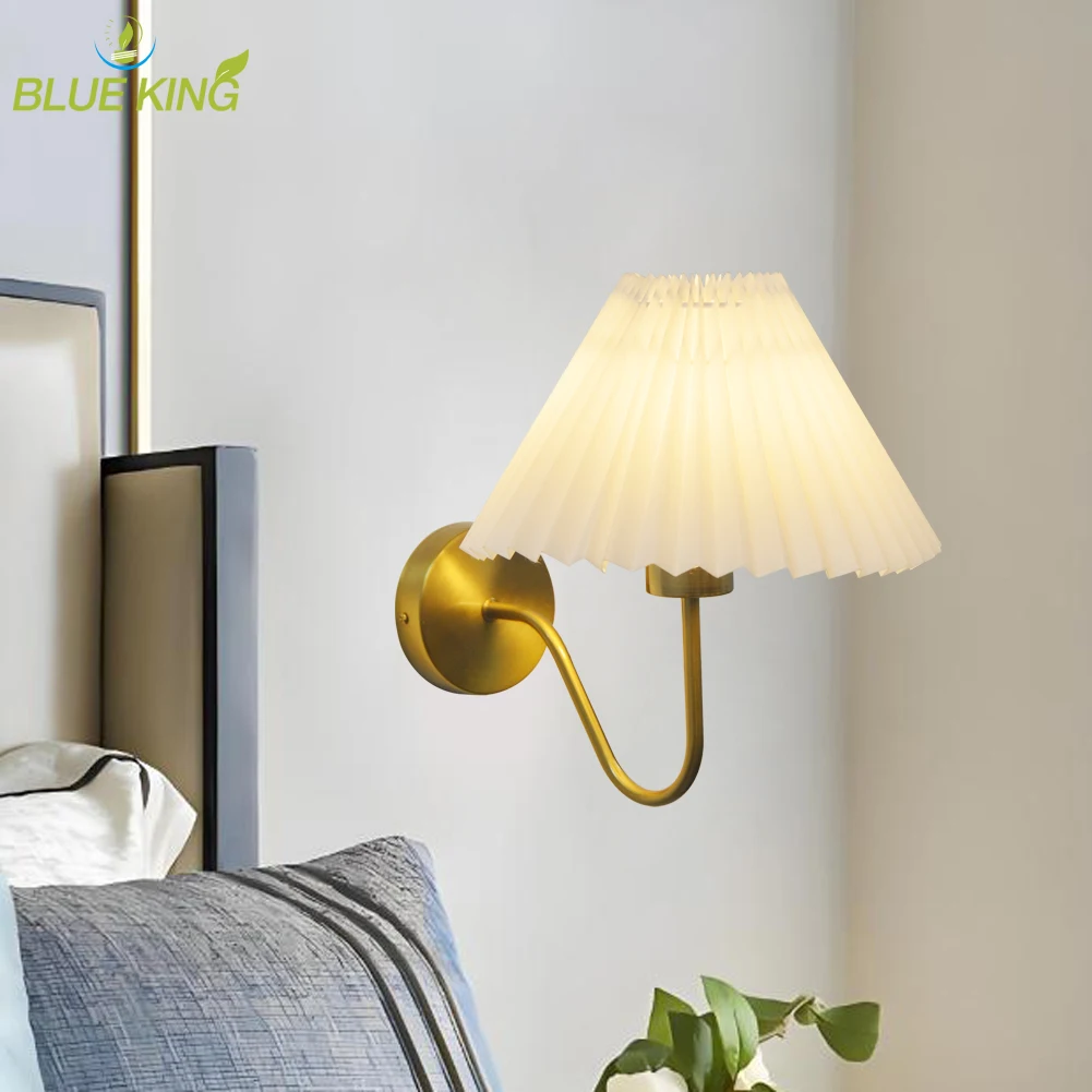 Nordic Wall lamp Foldable Fan-shaped Pleated Creative Wall lamp Living Room Dining Room Bedroom Bedside Home Decoration Lamp
Nordic Wall lamp Foldable Fan-shaped Pleated Creative Wall lamp Living Room Dining Room Bedroom Bedside Home Decoration Lamp